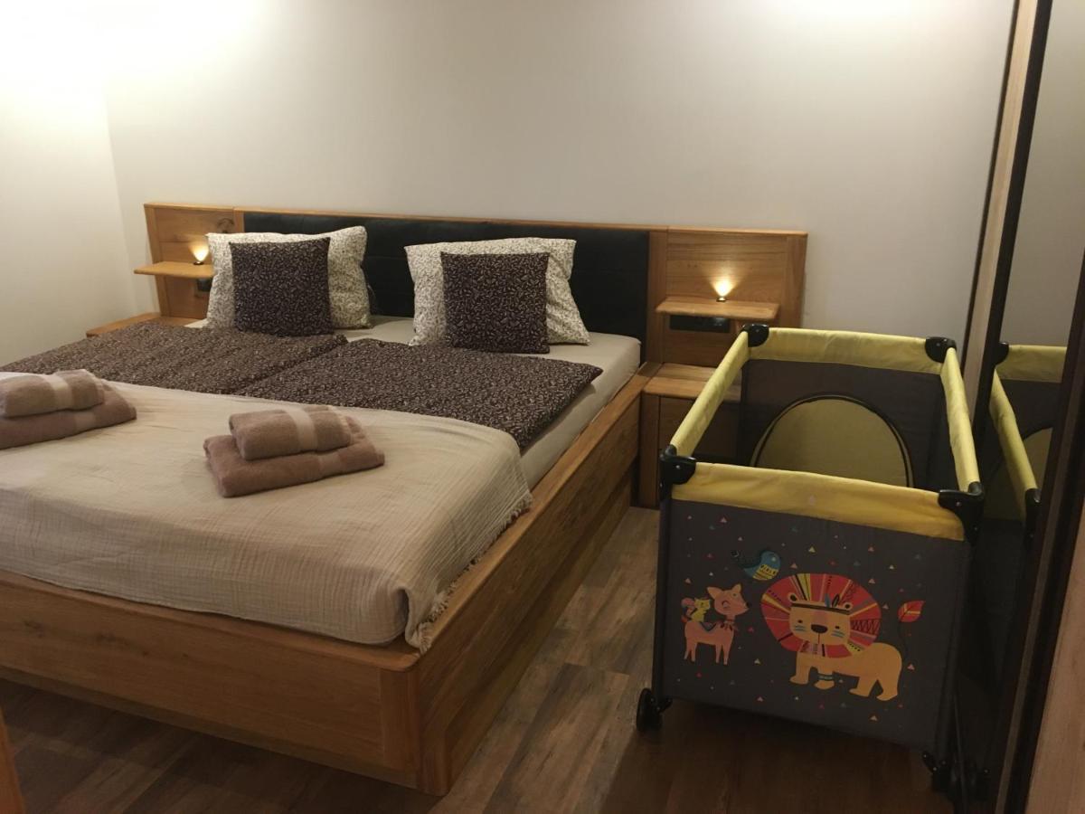 Apartman S Vyhladom Na Stity Ovruc 312 Štrbské Pleso Exteriér fotografie